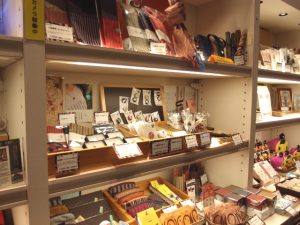 Fashionable and Stylish Cotton Fabrics- Kawagoe Tozan and an Introduction of the Best Accessories for Souvenirs!